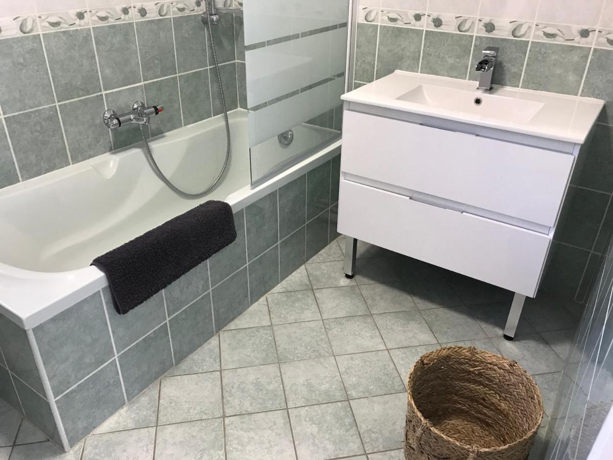 Meuble 3 Etoiles, Proche Plages Debarquement Dans Les Marais Du Cotentin A كارُتو المظهر الخارجي الصورة